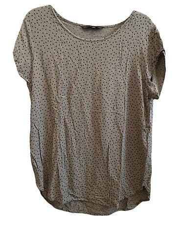 Личные вещи: Qadın bluzası – xırda nöqtəli naxış - Model: qısa qollu, rahat — 4