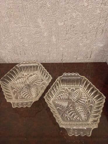 Xrustal lepe, salat qabi satilir. Cutu 30 manat lalafo.az -da Xrustal lepe, salat qabi satilir. Cutu 30 manat