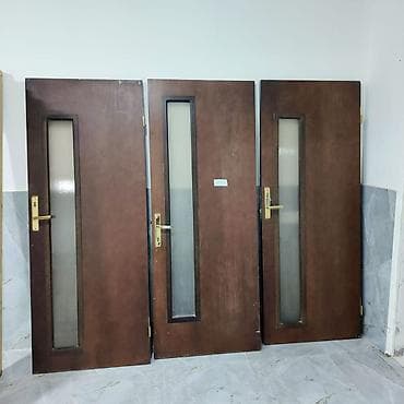 qapi taxda: 3 eded otaq qapıları 2.10 h - 90sm eni olan yere gedir. 2 eded hamam — 6