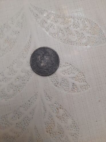 5000 rubl neçə manatdır: Məhsul: SSRİ dövrünə aid köhnə sikkələr dəsti Təsvir: - 3 kopeek – ön — 6