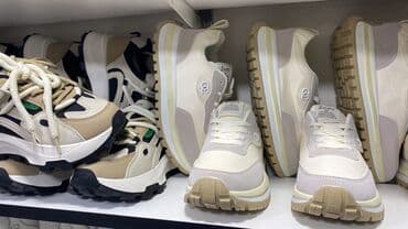 flis kişi tolstovkaları: Məhsul: Kişi və qadın ayaqqabıları – gündəlik və stil kombinasiyası — 16