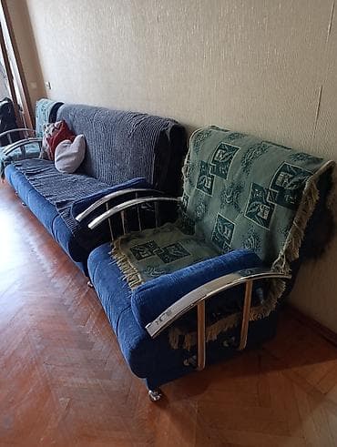 Mavi rəngli yumşaq mebel dəsti - Tərkib: 1 ədəd geniş divan + 2 ədəd — 4