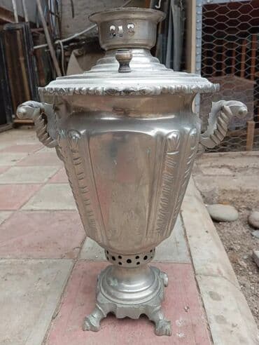 Аntik samovardı 100-dən çox yaşı var.Real alıcıya endirim olacaq