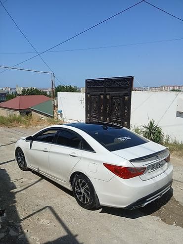 sonata stopu: Hyundai Sonata: 2.4 l | 2010 il Sedan — 10