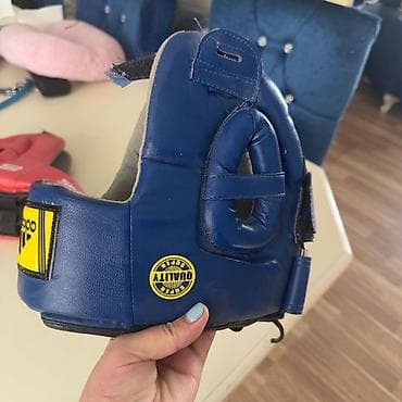 boks geyimleri: Boks üçün qoruyucu dəst və məşq ləvazimatları Tərkib: - AIBA təsdiqli — 3