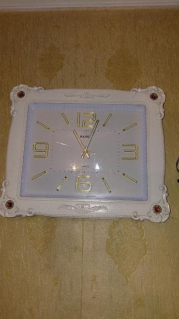 Divar saatları, Elektron, Saniyə əqrəbi