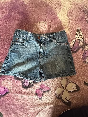 sort: Məhsul: Uşaq denim şortu Brend: DeFacto Ölçü: 10 (etiketdə: Size — 2