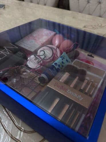 mak tanalni: Kosmetik dəst, Nars, >10 məhsul — 2