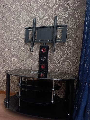 İşlənmiş, Düz TV altlığı, Polkalı, Şüşəli