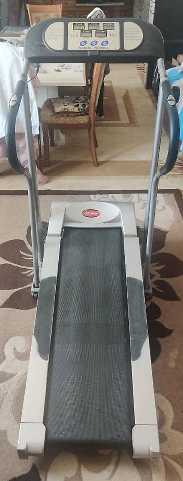 Qaçış trenajoru mexanikidir. Heç bir problemi yoxdur. Az istifadə — 2