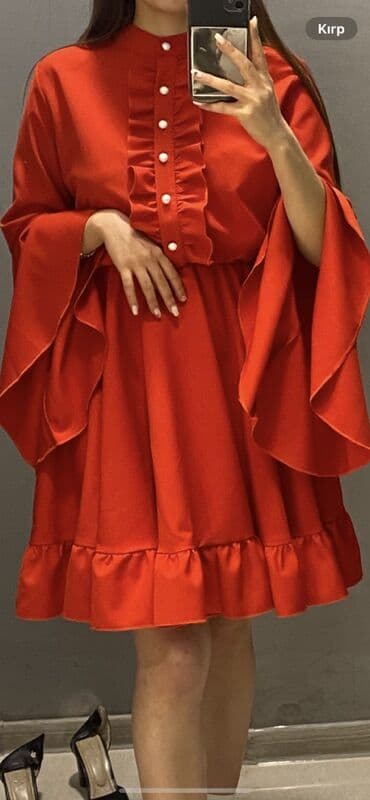 женские платья из замши: Qadın geyimləri dəsti 1) Qırmızı qısa don - A-kəsim, dizüstü uzunluq — 1