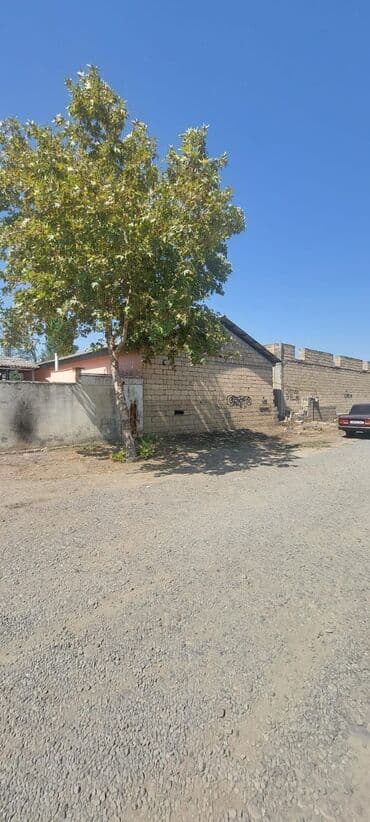 2 mərtəbəli evlər: OBYEKT SATILIR 4 sayli mektebin ve mescidin araliqinda yerlesir. Anbar — 3