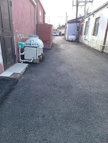 bina az bakida satilan evler: 1 otaqlı həyət evi Gulnar restoranina yaxin erizede yola yaxin — 3