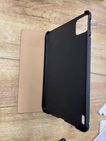 komputer cantasi: MI pad 5 / 5 pro Marka : Kaku Rəng : qara Qoruyucu Üzlük var — 5