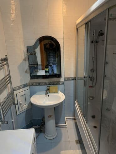 сдается 3 комнатная квартира: 3 otaqlı, Yeni tikili, 143 kv. m — 12