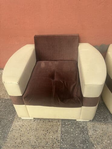 декоративная мебель: Б/у, 2 кресла, Без подьемного механизма, Нераскладной — 4