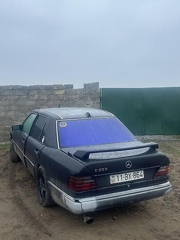 Ehtiyat hissələri: Mercedes-Benz E 200: 2 l | 1993 il Sedan — 1