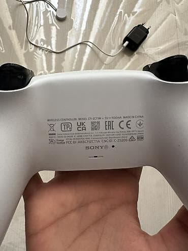 panasonic video: PlayStation 5 DualSense simsiz oyun pulti - Model: CFI-ZCT1W (Sony — 3