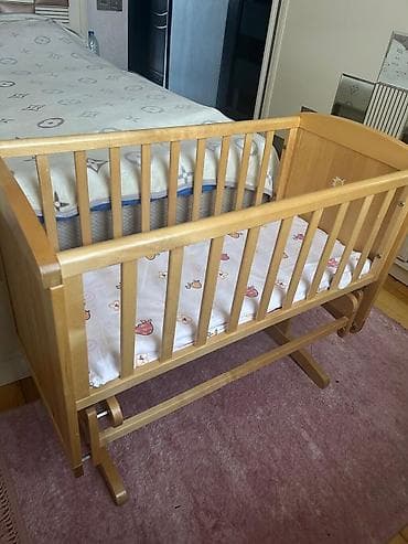 Oğlan və qız üçün, İşlənmiş, Dördbucaq, Beşik, Matras ilə, Yellənmə mexanizm ilə