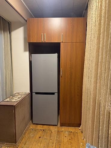 TeCILI Memar Acami metrosu yaxınlığında, Köhna Yegana Şadlıq Sarayının — 7