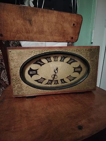 korpu kran: Masaüstü saatlar — 1