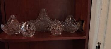 qab qacaq: Büllur qab-qacaq dəsti - Şəkillərdəki dəst müxtəlif ölçülü kəsimli — 1