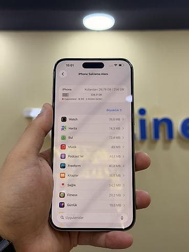 iphone es5: IPhone 15 Pro Max, 256 GB, Natural Titanium, Zəmanət, Kredit, Simsiz şarj — 6