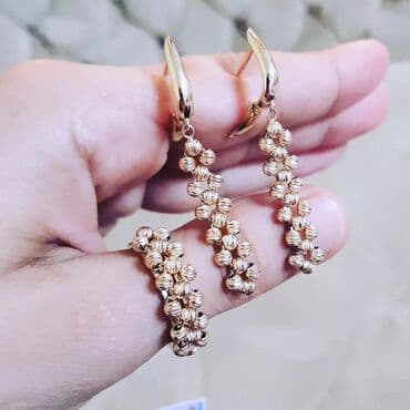 italyan qizili: Dəstə daxildir: Üzük, Sırğa, Pandora, Sarı qızıl, 585 Əyar, 517 g — 3