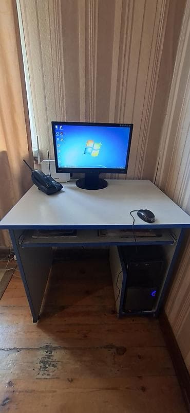 komputer 2ci əl: Kompüter İşlək vəziyyətdədir Kompüter Masası, Monitor, Mouse — 1