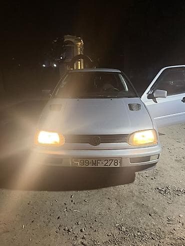 ford tranzit 1998: Volkswagen Golf (Mk3) – ağ rəngli, 5 qapılı hetçbek. Xüsusiyyətlər: - — 2