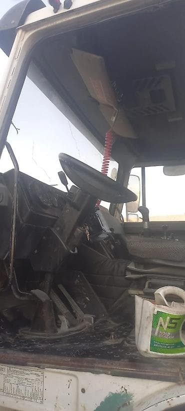 radiatir: Yük daşıma üçün traktor tipli yük avtomobili - Turbo dizel mühərrikli — 6