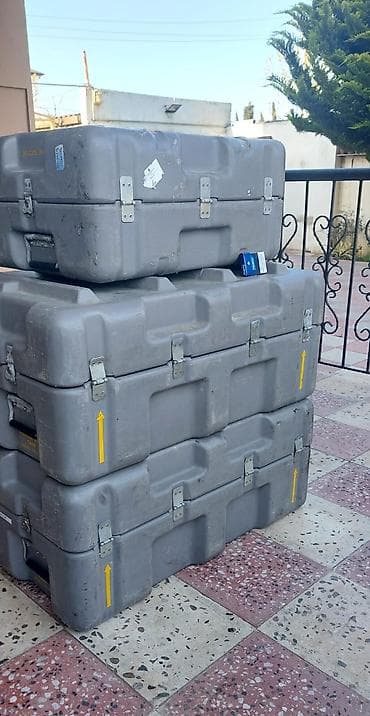 kantiner satisi: Amerika sefirliyinden alinan Sənaye tipli plastik nəqliyyat/avadanlıq — 3