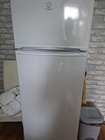 soyducu su: İşlənmiş 2 qapılı Indesit Soyuducu Satılır, rəng - Ağ — 1