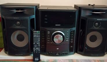 səs yazma studiyaları: Sony musiqi mərkəzi, DVD oxuyucusu və uzaqdan idarəetmə pultu ilə — 7