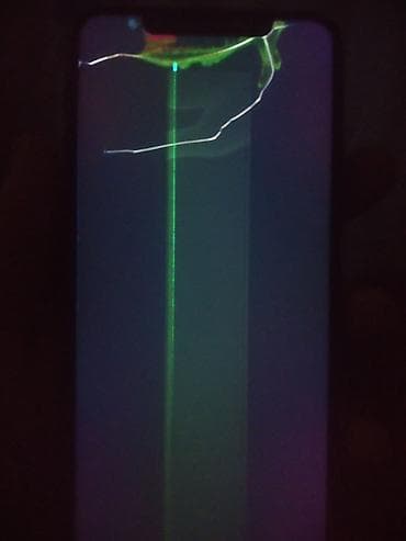 mobile phone: IPhone 11 Pro Max, 64 GB — 3