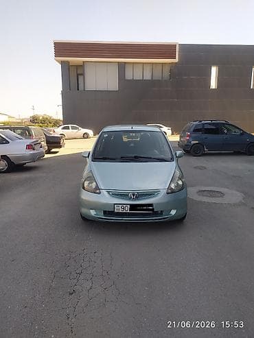 Nəqliyyat: Honda Fit: 1.4 l | 2004 il Hetçbek — 3