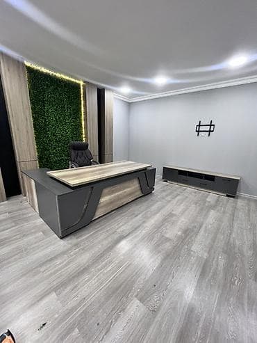 Məhsul: Ofis mebel dəsti – rəhbər masası, tumbalı yan modul, TV/servis