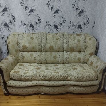 divanlar işlenmiş: Di̇van-kravat, İşlənmiş, Açılan, Çatdırılma yoxdur — 3