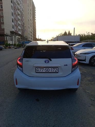 kredit masin: Toyota Aqua: 1.5 l | 2017 il Hetçbek — 2