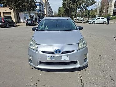 Toyota Prius: 1.8 l | 2010 il