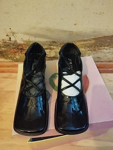 Tuflilər: Tuflilər, Ölçü: 38, rəng - Qara, Yeni — 7