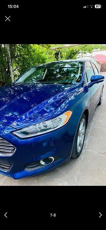 Ford Fusion sedan – mavi rəngli, benzinli avtomobil. Xüsusiyyətlər və