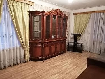 Salam Qaracuxurda kirayə ev verilir. Ev 5 mertebeli binanin 1 ci