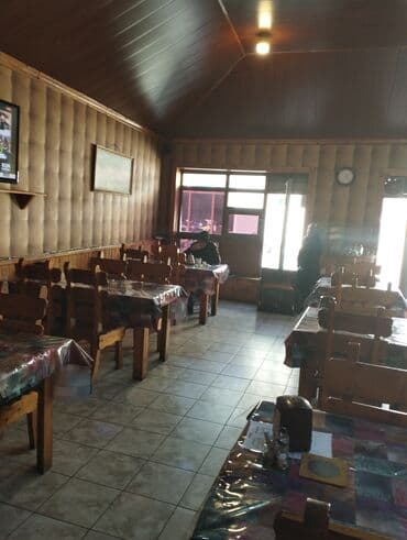 Kommersiya daşınmaz əmlakının satışı: Salam.buzovnada kafeyə xanım ofisiant tələb olunur.iş saatı səhər saat — 5