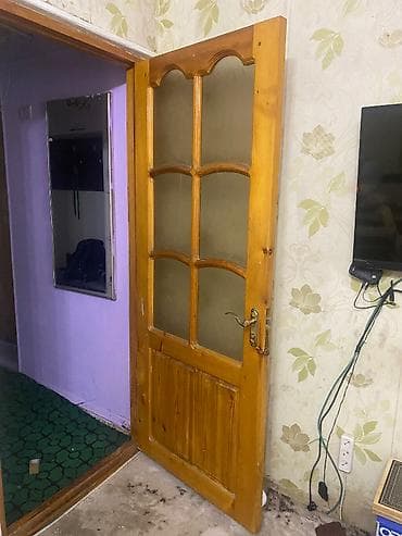 islenmis qapi satiram: Qonaq otağı üçün İşlənmiş Otaq qapısı 90x200 sm Zamok ilə, Zəmanətsiz, Ünvandan götürmə — 2