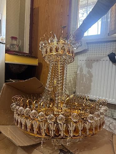 xrustal qutuda: Çılçıraq, 10 və daha çox lampa, Xrustal — 3