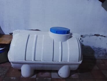 Plastik su çəni – üfüqi, kompak tərtibat 750 LİTR - Material: yüksək