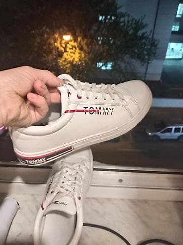 Tommy Hilfiger/Tommy Jeans ağ klassik kişi krossovkaları - Rəng: ağ