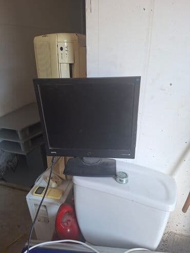 BenQ LCD monitor - Ekran ölçüsü: təxminən 19–22 düym (geniş format) -