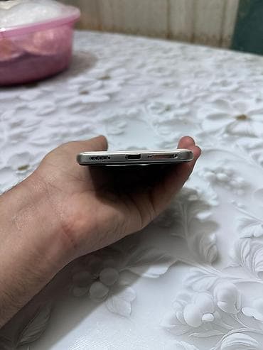 redmi 8 a 32: Honor 200 Pro, rəng - Boz — 7